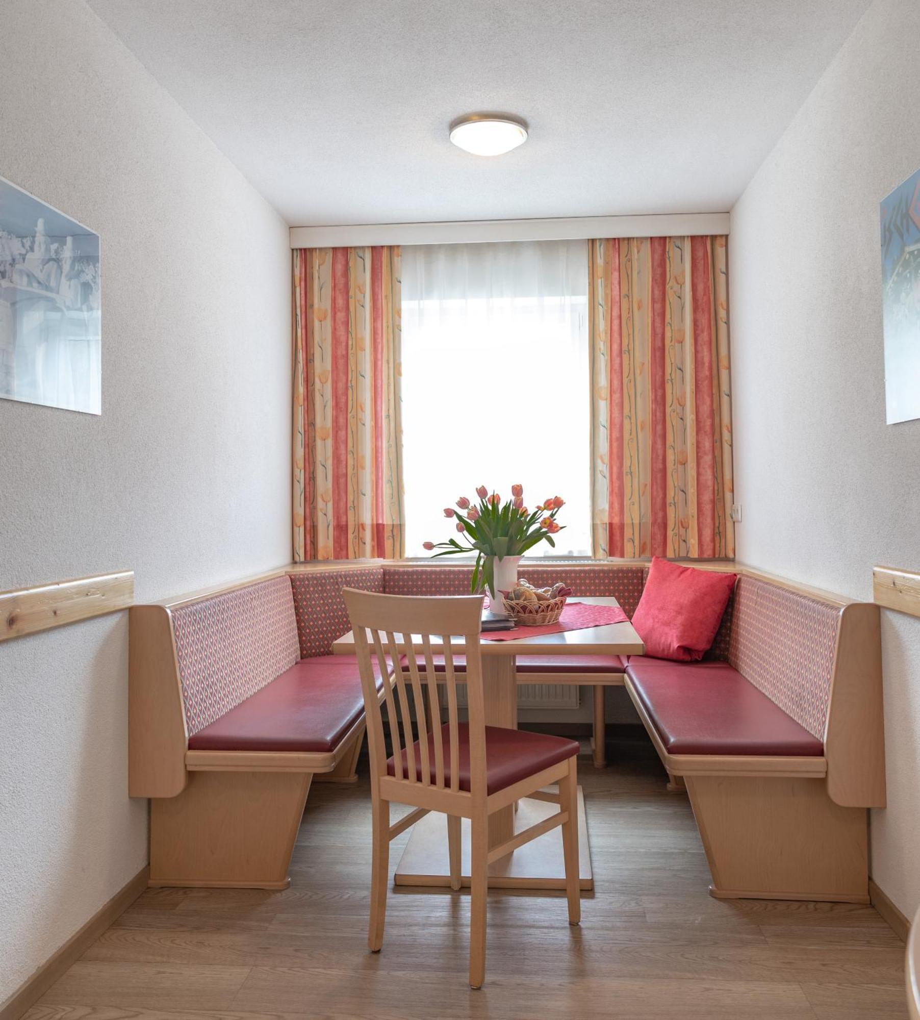 Apart Anna-Maria Ischgl Buitenkant foto